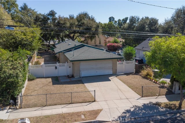 1914 Mentone, Pasadena, CA 91103 — photo 4 of 22