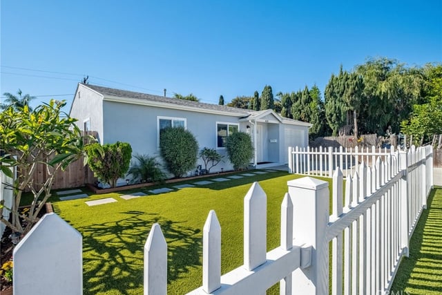 4826 W 139th, Hawthorne, CA 90250 — photo 3 of 48