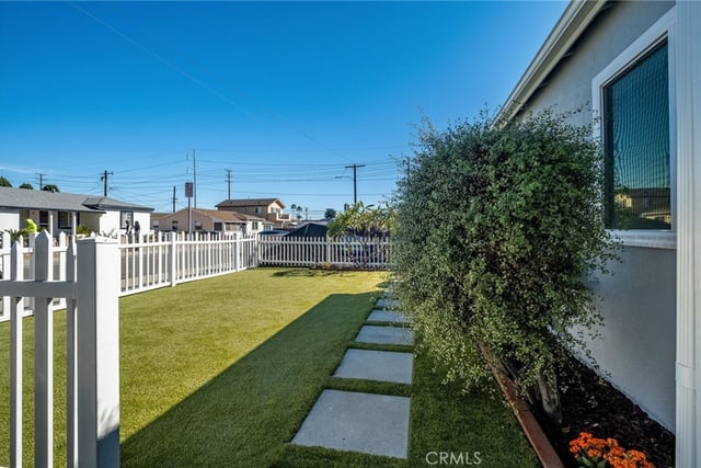4826 W 139th, Hawthorne, CA 90250 — photo 6 of 48