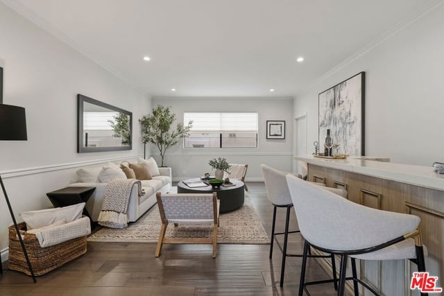 10400 La Grange Avenue 202, Los Angeles, CA 90025 — photo 14 of 26