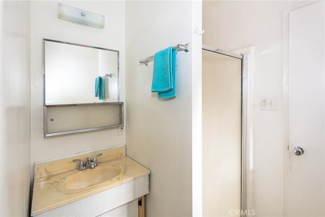 8465 Hazeltine, Panorama City, CA 91402 — photo 17 of 26