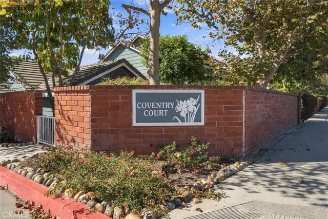3918 Cochran Street 20, Simi Valley, CA 93063 — photo 2 of 26