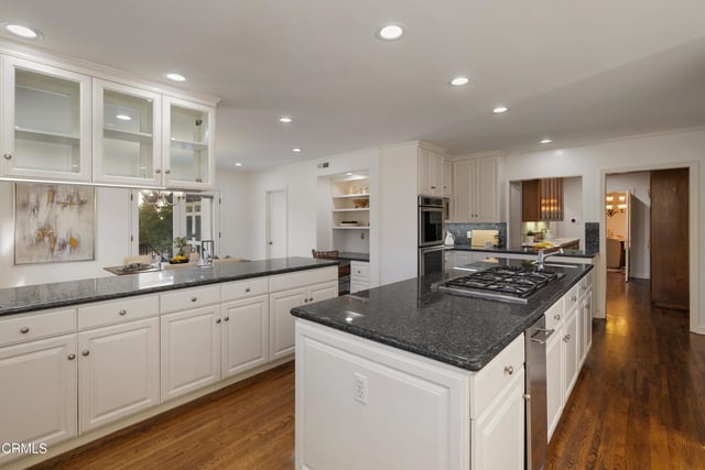 401 Patrician Way, Pasadena, CA 91105 — photo 17 of 75