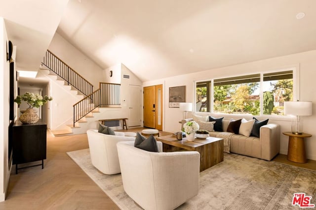 22460 Cairnloch Street, Calabasas, CA 91302 — photo 10 of 50