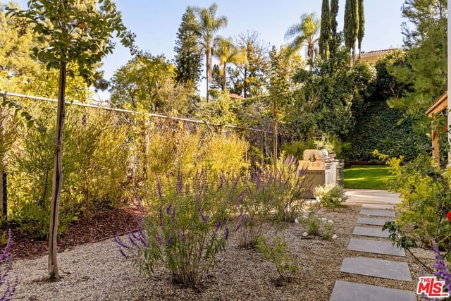 22460 Cairnloch Street, Calabasas, CA 91302 — photo 44 of 50