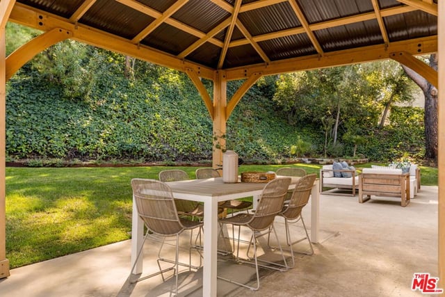 22460 Cairnloch Street, Calabasas, CA 91302 — photo 47 of 50