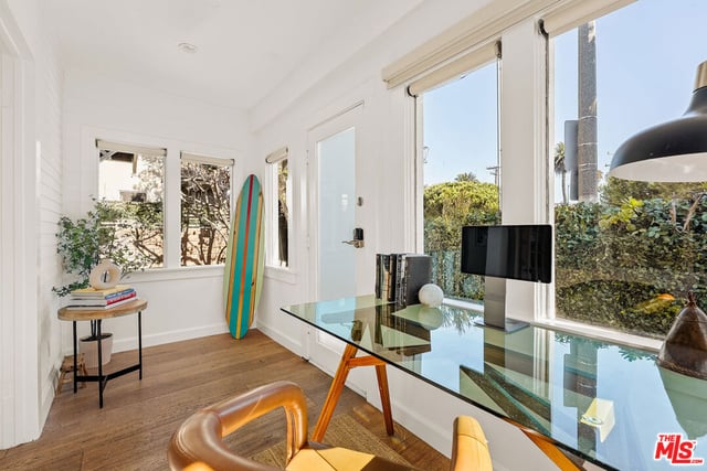 247 Windward Avenue, Venice, CA 90291 — photo 10 of 21