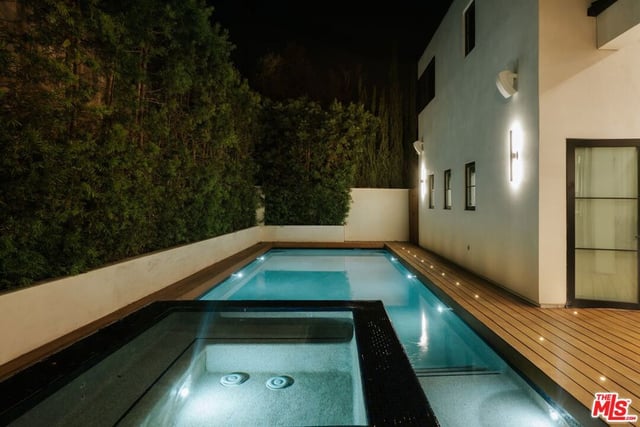 469 N Sweetzer Avenue, Los Angeles, CA 90048 — photo 38 of 42