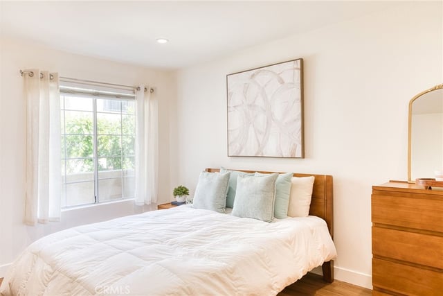 5510 Owensmouth 218, Woodland Hills, CA 91367 — photo 11 of 14