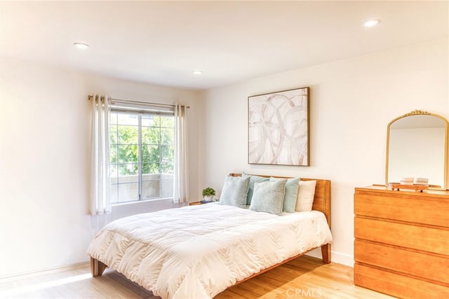 5510 Owensmouth 218, Woodland Hills, CA 91367 — photo 7 of 14