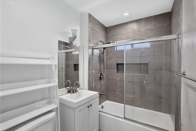 12 E 53rd, Long Beach, CA 90805 — photo 7 of 11