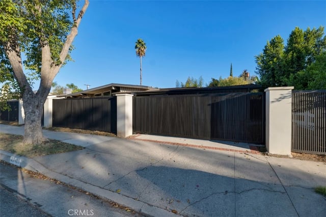22431 Miranda Street, Woodland Hills, CA 91367 — photo 49 of 55