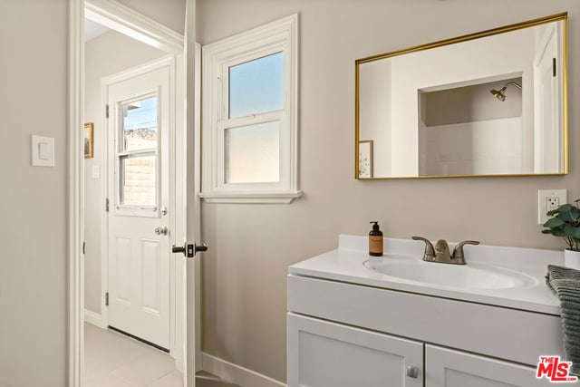 2616 N Keystone Street, Burbank, CA 91504 — photo 10 of 21