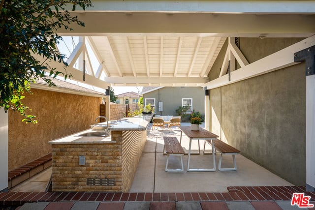 2616 N Keystone Street, Burbank, CA 91504 — photo 17 of 21