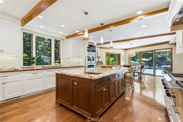 15946 Woodvale Road, Encino, CA 91436 — photo 13 of 49