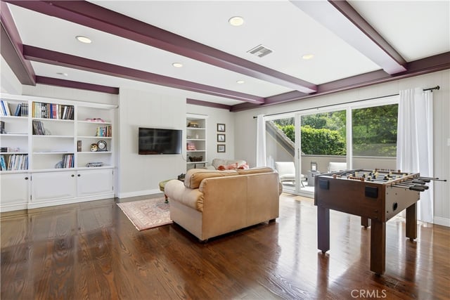 15946 Woodvale Road, Encino, CA 91436 — photo 28 of 49