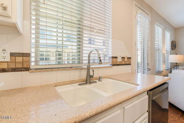 1212 Bayside Circle, Oxnard, CA 93035 — photo 18 of 40