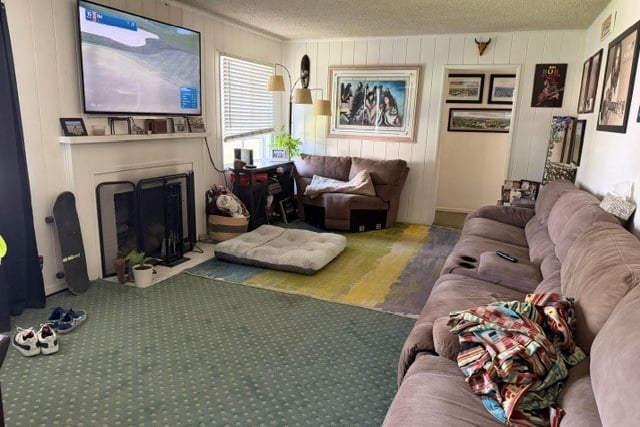 6361 Blucher Avenue, Van Nuys, CA 91411 — photo 2 of 8