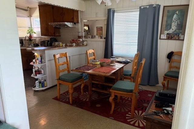 6361 Blucher Avenue, Van Nuys, CA 91411 — photo 4 of 8
