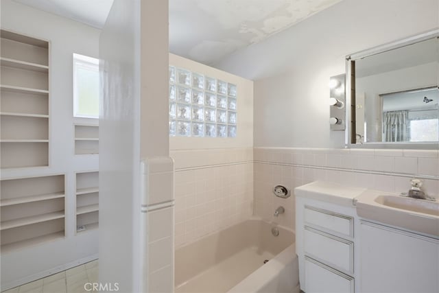 3605 South Barrington Avenue, Los Angeles, CA 90066 — photo 43 of 51