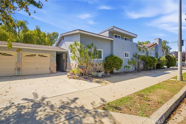 3605 South Barrington Avenue, Los Angeles, CA 90066 — photo 5 of 51