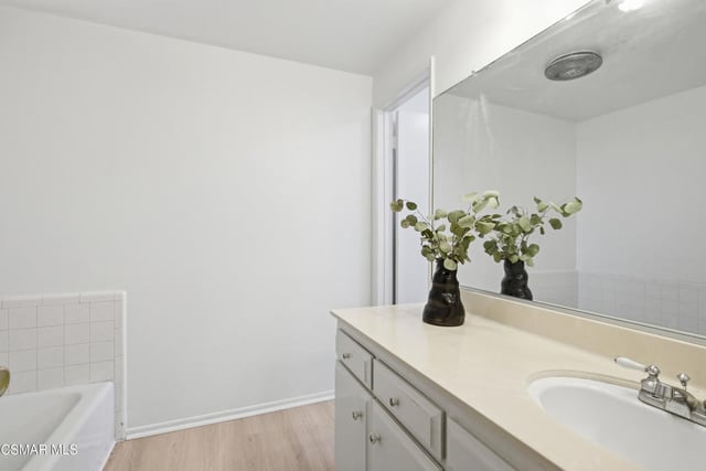 10650 Holman Avenue 202, Los Angeles, CA 90024 — photo 17 of 30