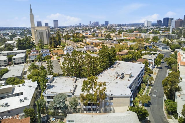 10650 Holman Avenue 202, Los Angeles, CA 90024 — photo 27 of 30