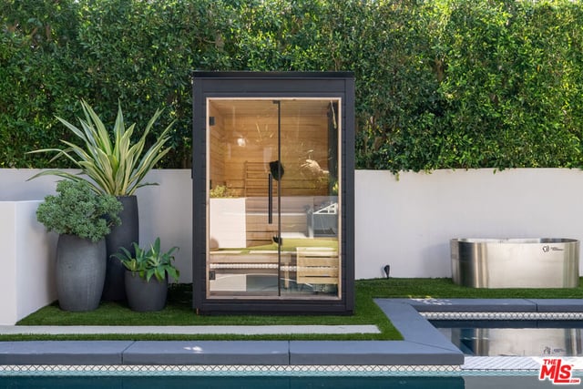 8538 Eastwood Road, Los Angeles, CA 90046 — photo 22 of 28