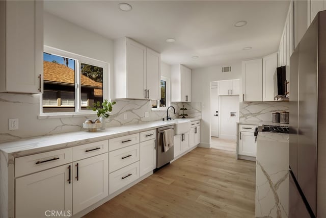14936 Gilmore Street, Van Nuys, CA 91411 — photo 10 of 25