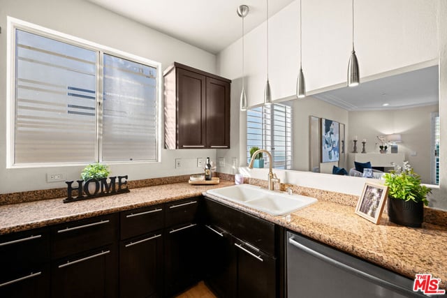 117 S Clark Drive 305, Los Angeles, CA 90048 — photo 7 of 32