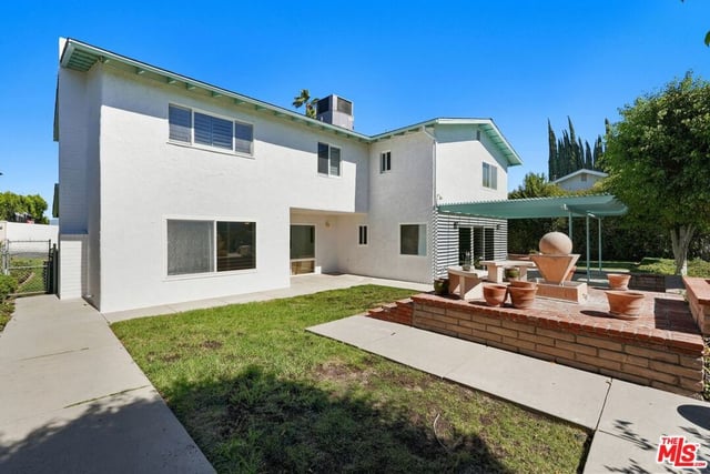 18800 Edleen Drive, Tarzana, CA 91356 — photo 44 of 52