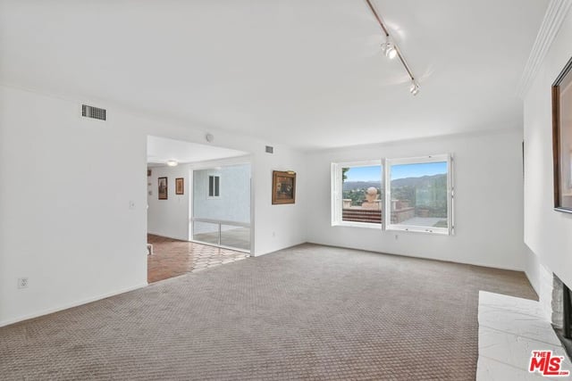 18800 Edleen Drive, Tarzana, CA 91356 — photo 9 of 52