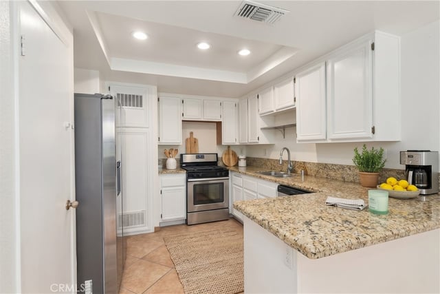 18818 Vista del Canon, Newhall, CA 91321 — photo 9 of 30