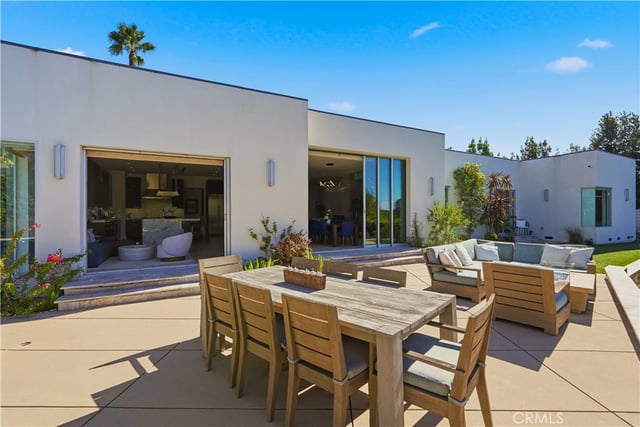 3355 Wrightview Place, Studio City, CA 91604 — photo 37 of 58