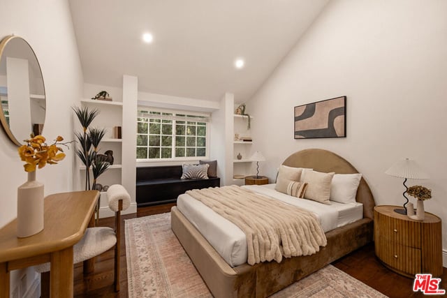 17429 Tarzana Street, Encino, CA 91316 — photo 44 of 72