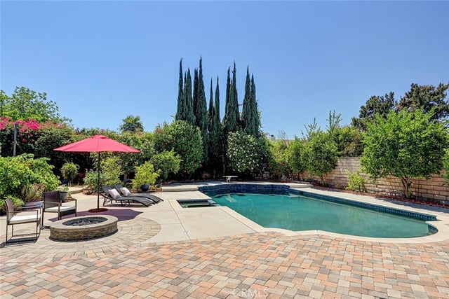 17002 Dearborn, Northridge, CA 91325 — photo 38 of 44
