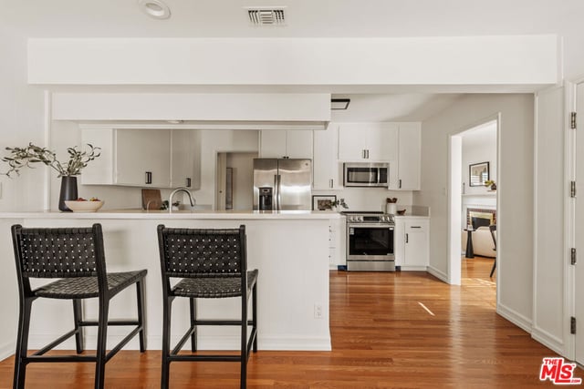 6444 W 87th Street, Los Angeles, CA 90045 — photo 4 of 27