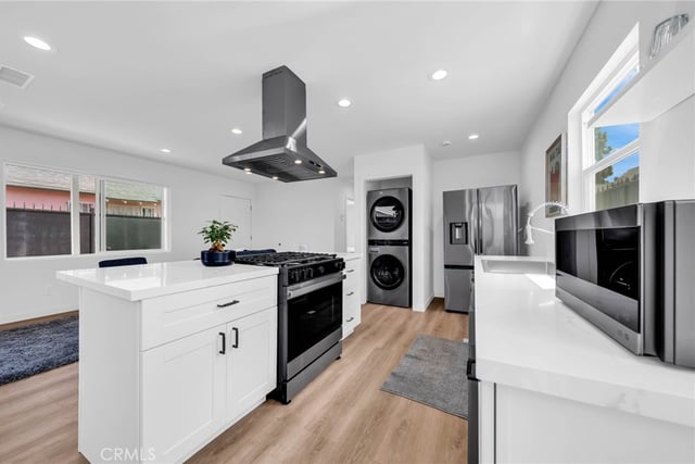9611 S Vermont Ave, Los Angeles, CA 90044 — photo 18 of 45