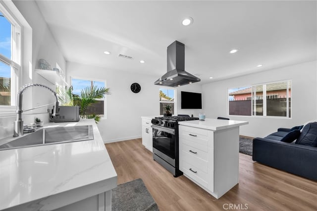 9611 S Vermont Ave, Los Angeles, CA 90044 — photo 19 of 45