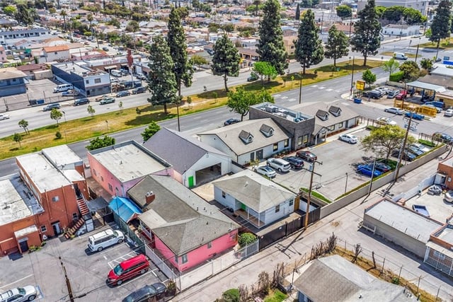 9611 S Vermont Ave, Los Angeles, CA 90044 — photo 40 of 45