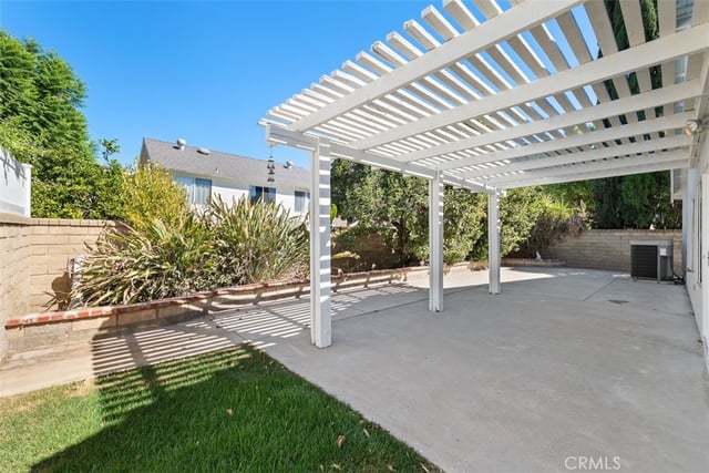 25308 Via Pacifica, Valencia, CA 91355 — photo 18 of 22