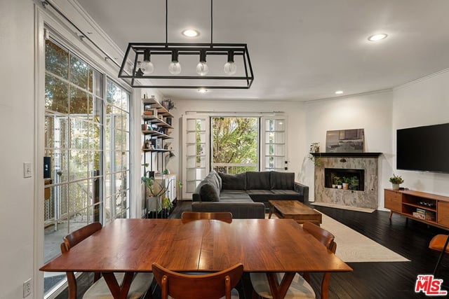 2329 S Bentley Avenue 101, Los Angeles, CA 90064 — photo 4 of 27