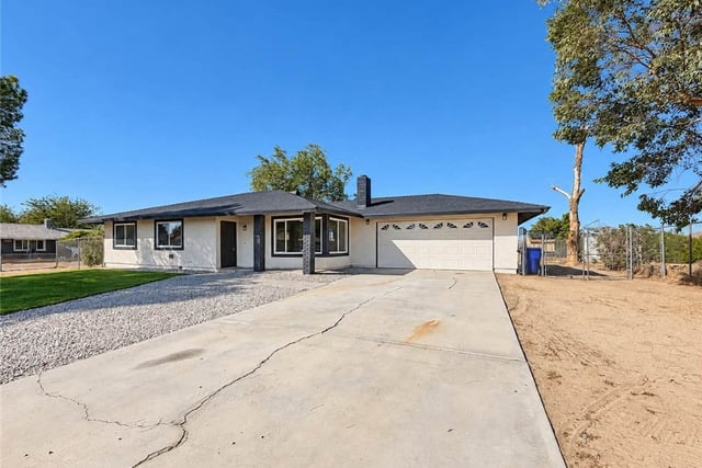 16605 Valeport Avenue, Lancaster, CA 93535 — photo 3 of 34
