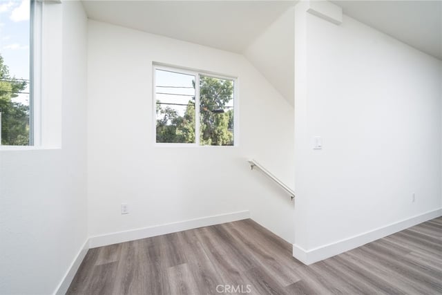 6829 N Haskell Avenue, Van Nuys, CA 91406 — photo 12 of 44