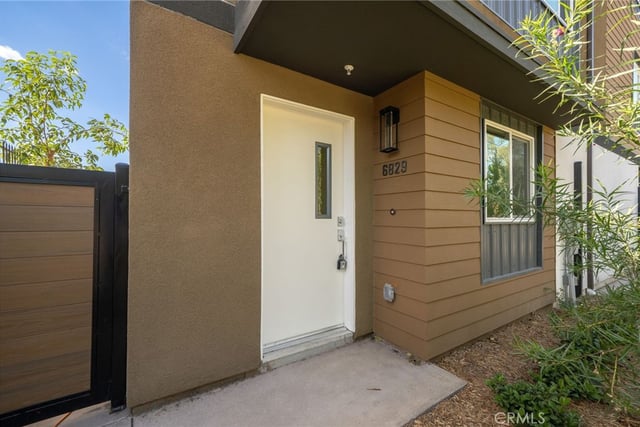 6829 N Haskell Avenue, Van Nuys, CA 91406 — photo 6 of 44