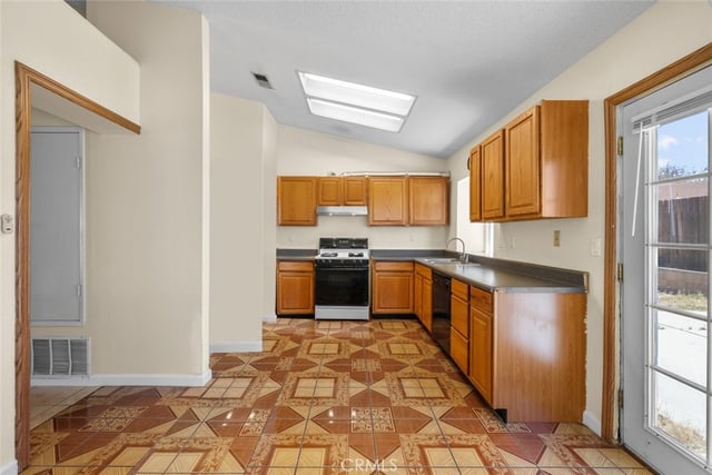 45260 7th Street E, Lancaster, CA 93535 — photo 14 of 38