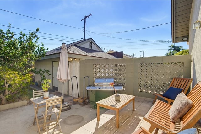 15418 S Catalina Avenue, Gardena, CA 90247 — photo 25 of 28