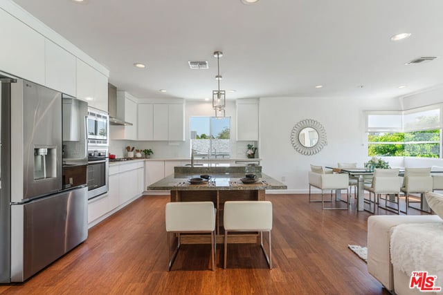 10336 Monte Mar Drive, Los Angeles, CA 90064 — photo 12 of 58