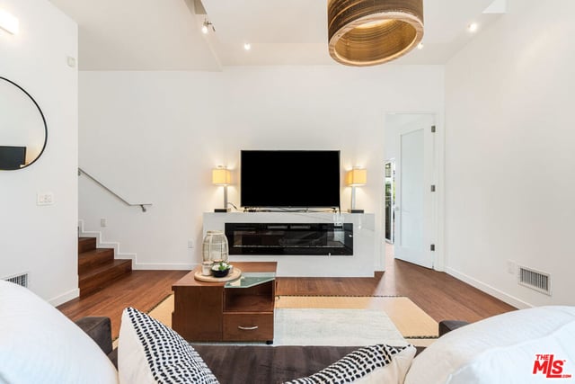 10336 Monte Mar Drive, Los Angeles, CA 90064 — photo 28 of 58