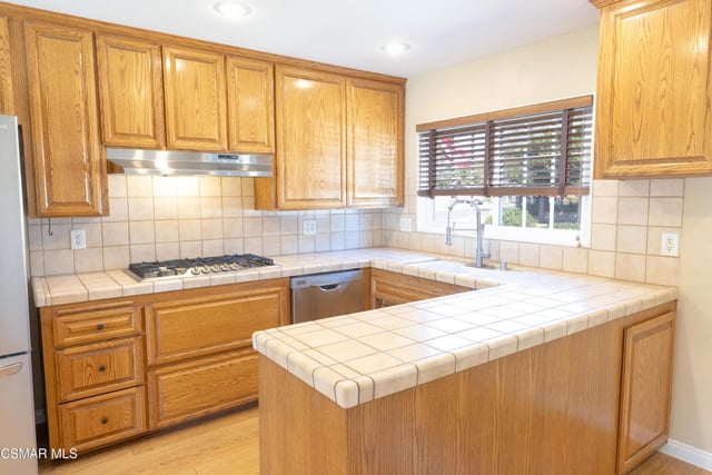 4688 Fort Worth Drive, Simi Valley, CA 93063 — photo 16 of 60